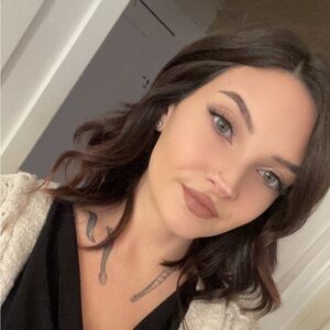 Meet your Posher, Jenna